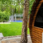 Villa Warmegas - Luksusowy Dom Rozrywki Z Jacuzzi,sauna,padel *