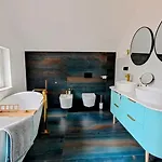 Warmegas - Luksusowy Dom Rozrywki Z Jacuzzi,sauna,padel Villa Milogorze