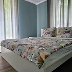 Villa Warmegas - Luksusowy Dom Rozrywki Z Jacuzzi,sauna,padel Milogorze